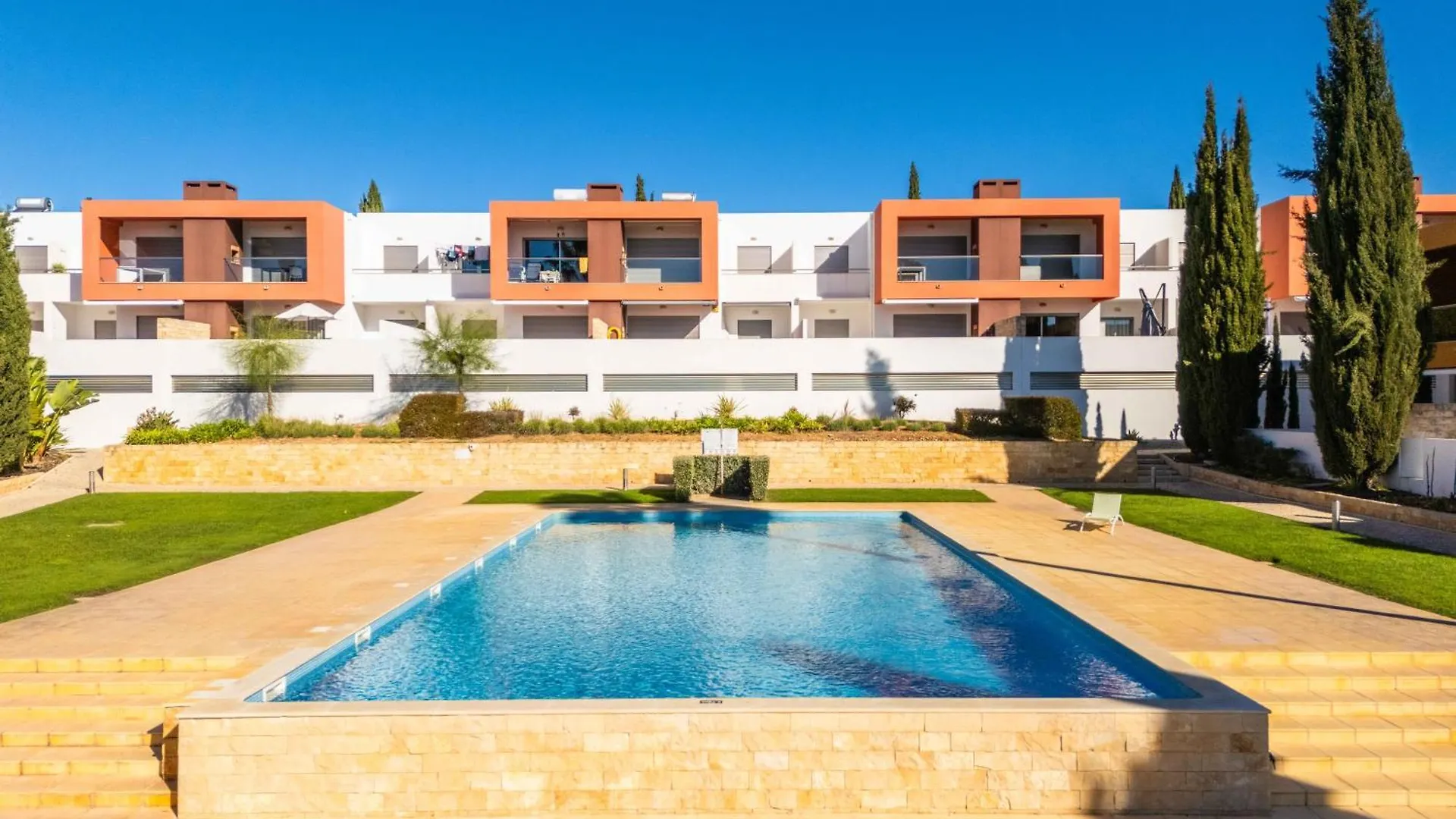 Apartment Apartamento Belo Horizonte By Portucasa Albufeira